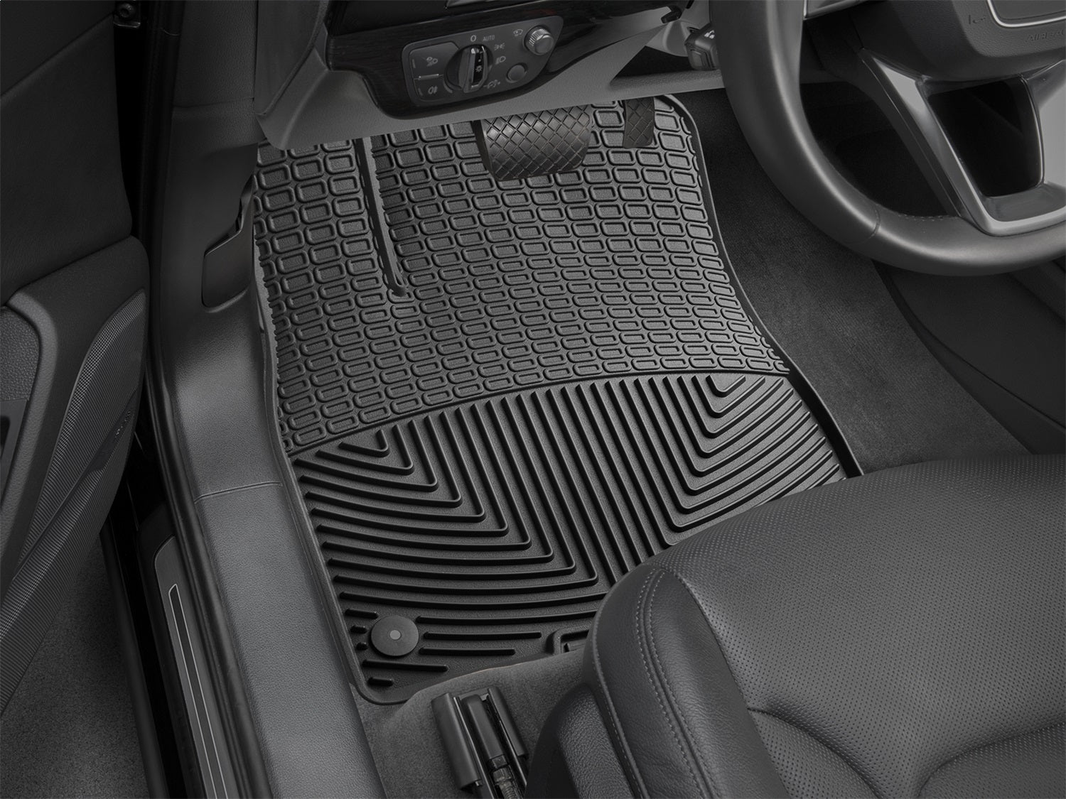AUDI_Q7_17_W376.jpg