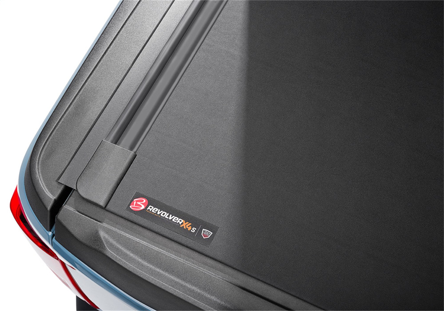 BK_Revolver_X4S_22Maverick_Detail_Badge_07.jpg