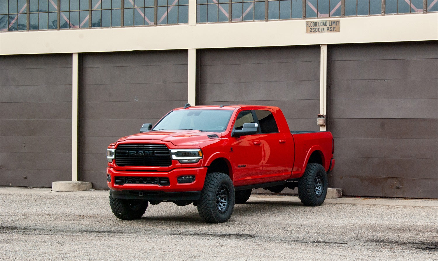 Ram3500_4_5_Lift_Kit-229.jpg