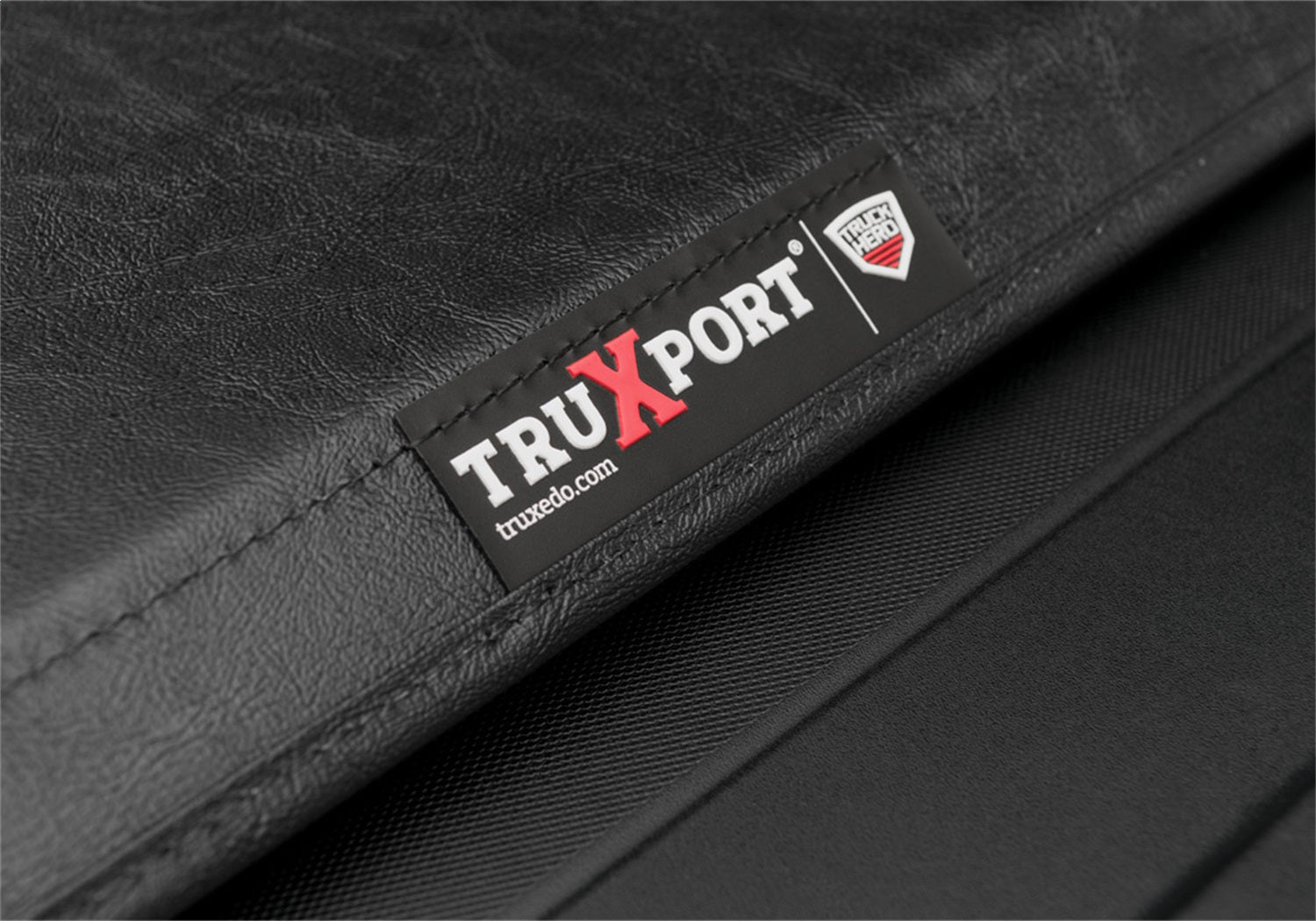 TX_Truxport_19Chevy_Details_07Badge.jpg